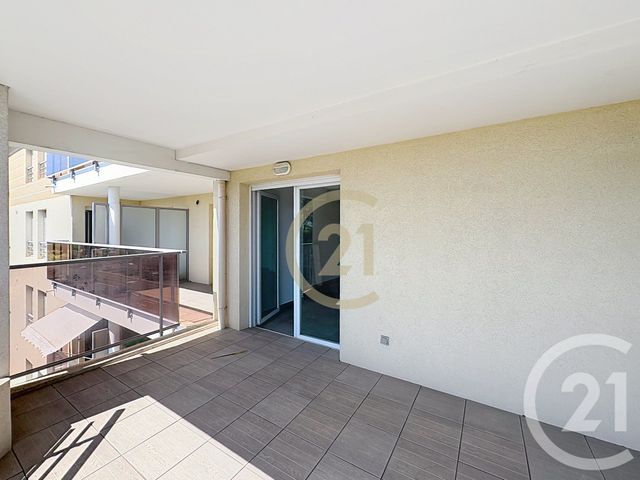 Appartement F2 à vendre - 2 pièces - 45,35 m2 - Cannes La Bocca - 06 - PROVENCE-ALPES-COTE-D-AZUR