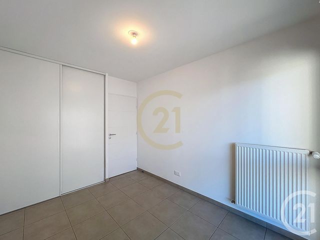 Appartement T3 &agrave; louer - 3 pi&egrave;ces - 69,30 m2 - Cannes La Bocca - 06 - PROVENCE-ALPES-COTE-D-AZUR
