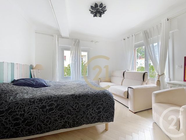 Appartement F3 à vendre - 3 pièces - 80,62 m2 - Cannes La Bocca - 06 - PROVENCE-ALPES-COTE-D-AZUR