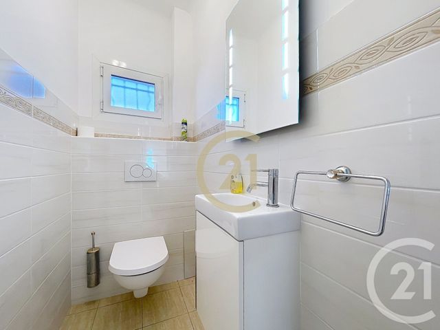 Appartement F3 &agrave; vendre - 3 pi&egrave;ces - 80,62 m2 - Cannes La Bocca - 06 - PROVENCE-ALPES-COTE-D-AZUR