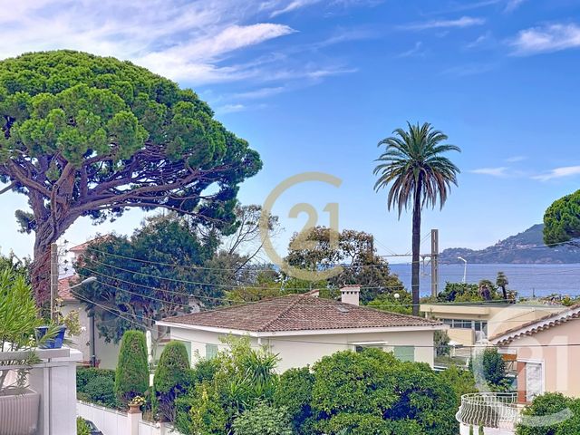 Appartement F3 à vendre - 3 pièces - 80,62 m2 - Cannes La Bocca - 06 - PROVENCE-ALPES-COTE-D-AZUR
