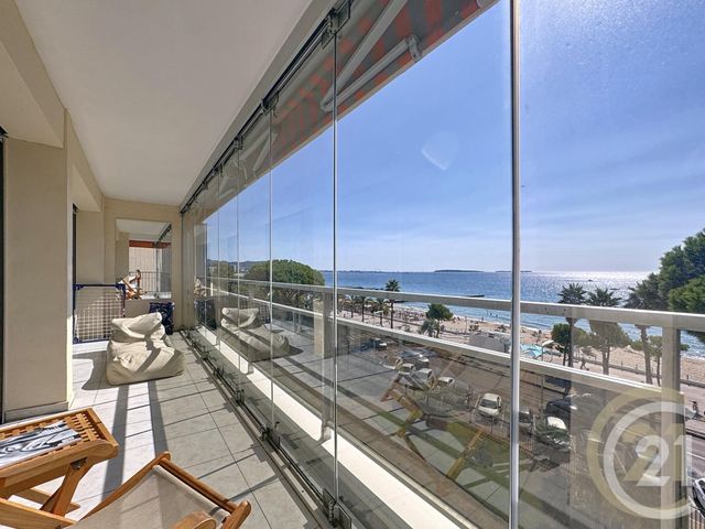 Appartement F3 à vendre - 3 pièces - 67,07 m2 - Cannes La Bocca - 06 - PROVENCE-ALPES-COTE-D-AZUR