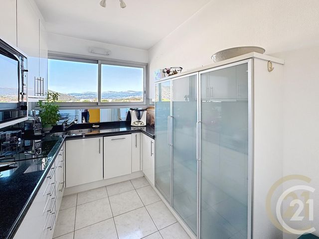 Appartement F3 à vendre - 3 pièces - 67,07 m2 - Cannes La Bocca - 06 - PROVENCE-ALPES-COTE-D-AZUR