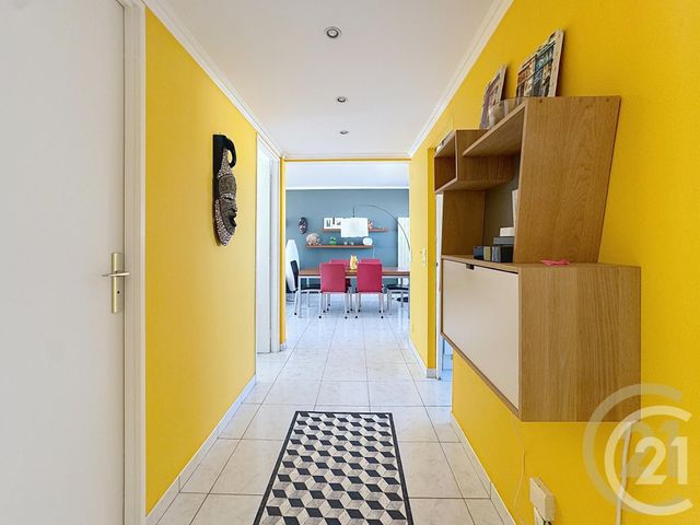 Appartement F3 à vendre - 3 pièces - 67,07 m2 - Cannes La Bocca - 06 - PROVENCE-ALPES-COTE-D-AZUR