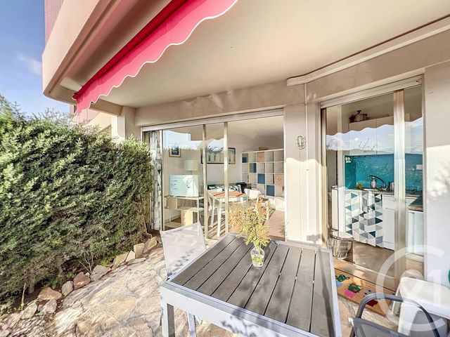 Appartement Studio &agrave; louer - 1 pi&egrave;ce - 26 m2 - Cannes La Bocca - 06 - PROVENCE-ALPES-COTE-D-AZUR