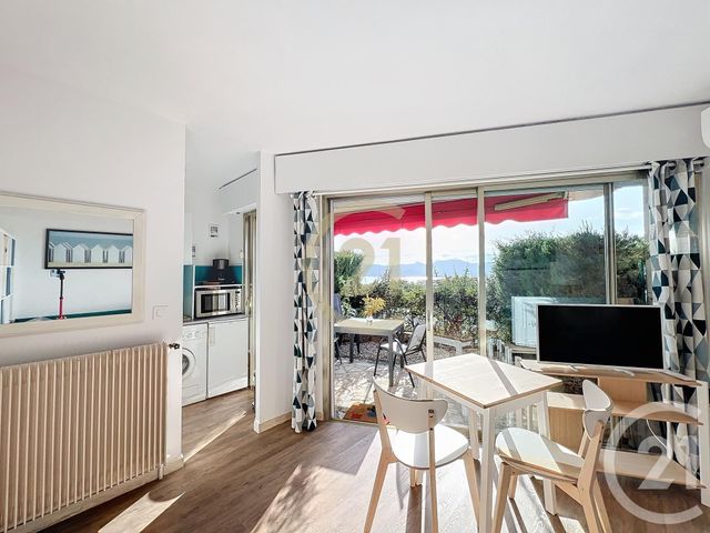Appartement Studio &agrave; louer - 1 pi&egrave;ce - 26 m2 - Cannes La Bocca - 06 - PROVENCE-ALPES-COTE-D-AZUR