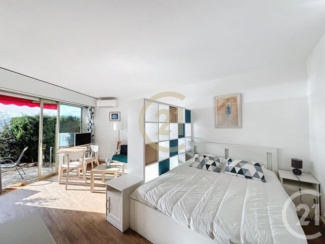 Appartement Studio &agrave; louer - 1 pi&egrave;ce - 26 m2 - Cannes La Bocca - 06 - PROVENCE-ALPES-COTE-D-AZUR