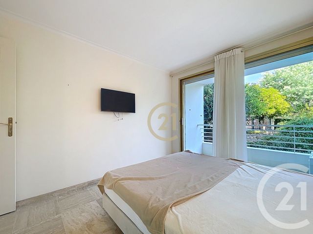Appartement F3 à vendre - 3 pièces - 69,01 m2 - Cannes La Bocca - 06 - PROVENCE-ALPES-COTE-D-AZUR