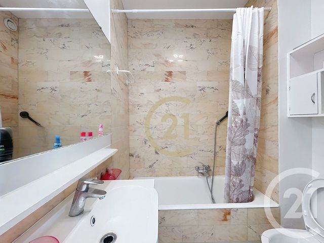 Appartement Studio &agrave; vendre - 1 pi&egrave;ce - 25,28 m2 - Cannes La Bocca - 06 - PROVENCE-ALPES-COTE-D-AZUR