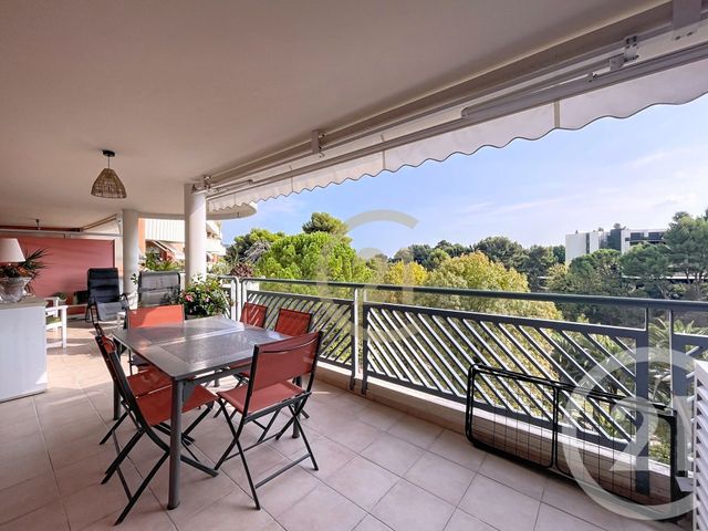 Appartement F4 à vendre - 4 pièces - 95 m2 - Cannes La Bocca - 06 - PROVENCE-ALPES-COTE-D-AZUR