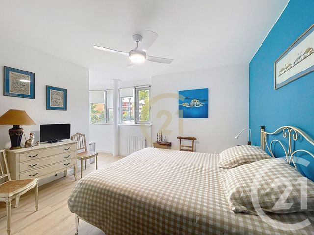 Appartement F4 à vendre - 4 pièces - 95 m2 - Cannes - 06 - PROVENCE-ALPES-COTE-D-AZUR