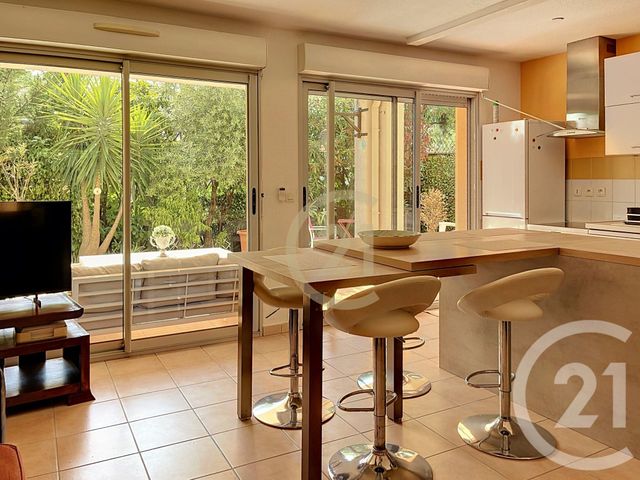 Appartement F2 &agrave; vendre - 2 pi&egrave;ces - 52,38 m2 - Cannes La Bocca - 06 - PROVENCE-ALPES-COTE-D-AZUR