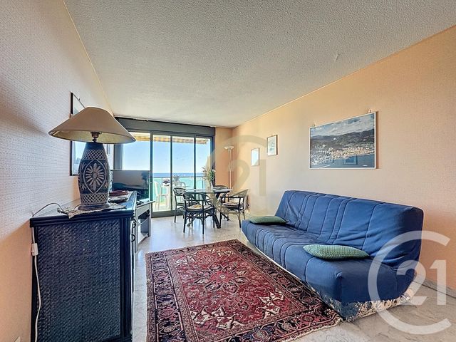 Appartement F3 à vendre - 3 pièces - 48 m2 - Cannes La Bocca - 06 - PROVENCE-ALPES-COTE-D-AZUR