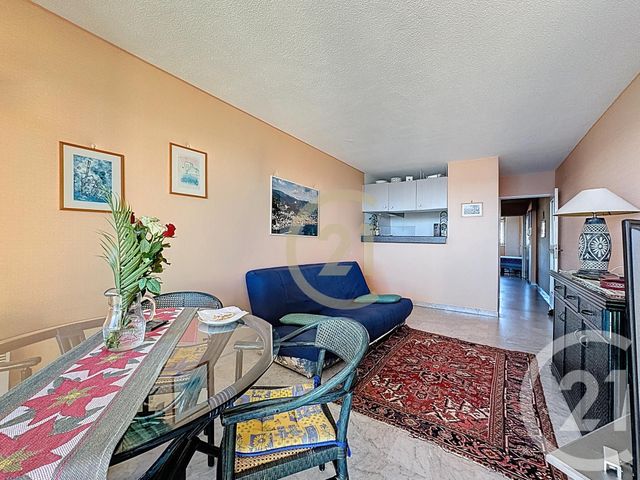 Appartement F3 à vendre - 3 pièces - 48 m2 - Cannes La Bocca - 06 - PROVENCE-ALPES-COTE-D-AZUR