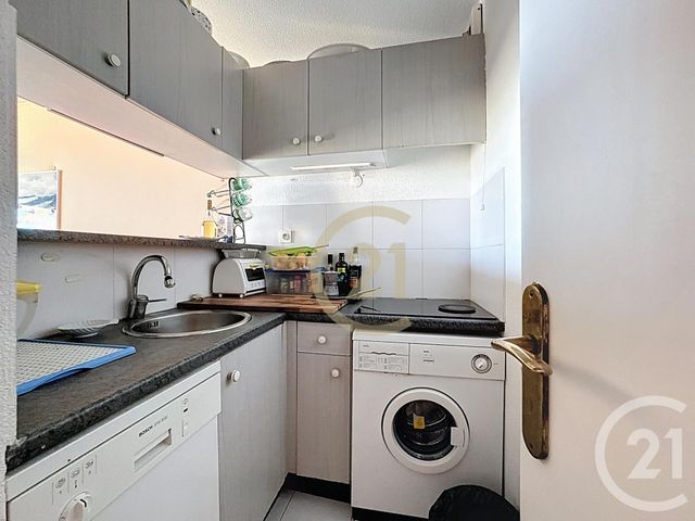 Appartement F3 à vendre - 3 pièces - 48 m2 - Cannes La Bocca - 06 - PROVENCE-ALPES-COTE-D-AZUR