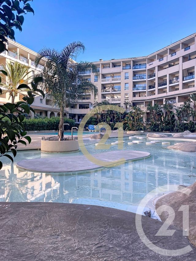 Appartement F2 à vendre - 2 pièces - 25,70 m2 - Cannes La Bocca - 06 - PROVENCE-ALPES-COTE-D-AZUR