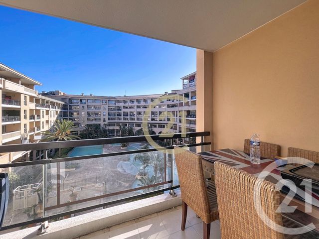 Appartement F2 à vendre - 2 pièces - 25,70 m2 - Cannes La Bocca - 06 - PROVENCE-ALPES-COTE-D-AZUR