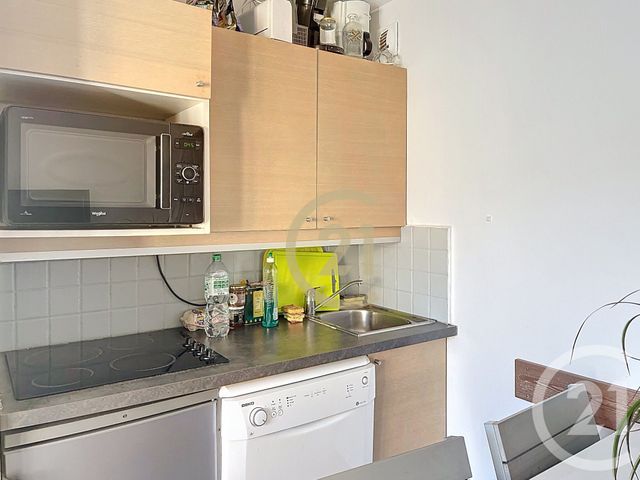 Appartement F2 à vendre - 2 pièces - 25,70 m2 - Cannes La Bocca - 06 - PROVENCE-ALPES-COTE-D-AZUR