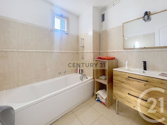 Appartement F2 &agrave; vendre - 2 pi&egrave;ces - 59 m2 - Cannes La Bocca - 06 - PROVENCE-ALPES-COTE-D-AZUR