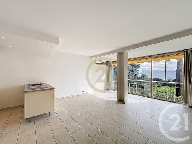 Appartement Studio &agrave; louer - 1 pi&egrave;ce - 45 m2 - Cannes La Bocca - 06 - PROVENCE-ALPES-COTE-D-AZUR