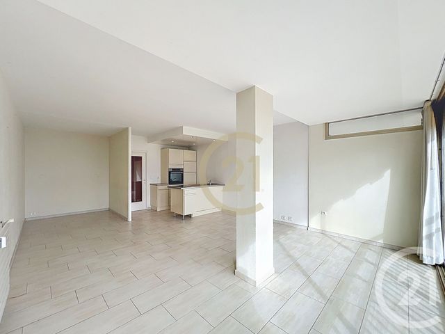 Appartement Studio &agrave; louer - 1 pi&egrave;ce - 45 m2 - Cannes La Bocca - 06 - PROVENCE-ALPES-COTE-D-AZUR