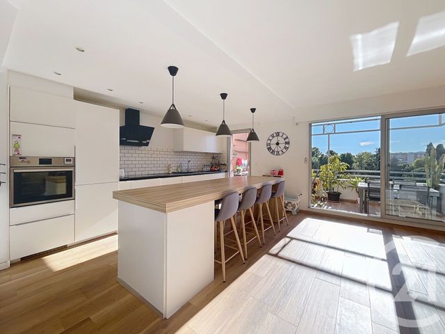 Appartement F4 &agrave; vendre - 4 pi&egrave;ces - 106 m2 - Cannes La Bocca - 06 - PROVENCE-ALPES-COTE-D-AZUR
