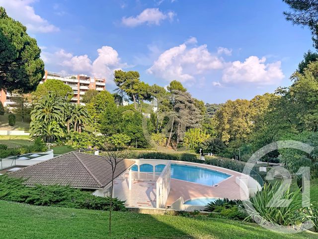 Appartement F4 &agrave; vendre - 4 pi&egrave;ces - 106 m2 - Cannes La Bocca - 06 - PROVENCE-ALPES-COTE-D-AZUR