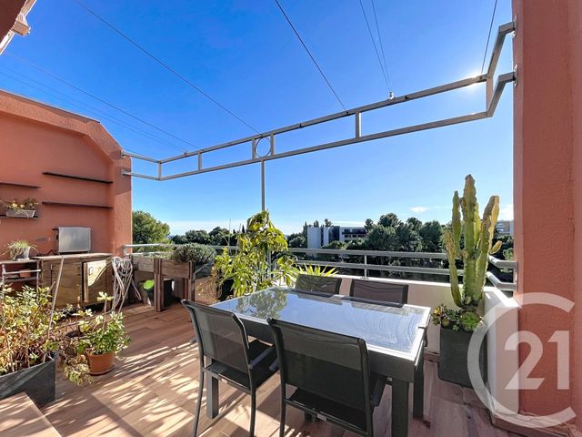 Appartement F4 &agrave; vendre - 4 pi&egrave;ces - 106 m2 - Cannes La Bocca - 06 - PROVENCE-ALPES-COTE-D-AZUR