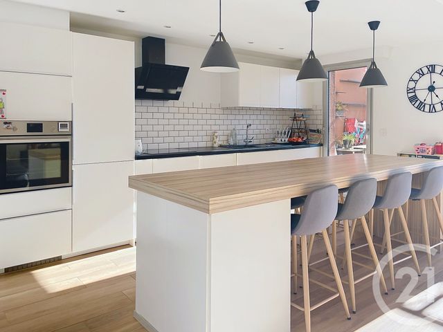 Appartement F4 &agrave; vendre - 4 pi&egrave;ces - 106 m2 - Cannes La Bocca - 06 - PROVENCE-ALPES-COTE-D-AZUR