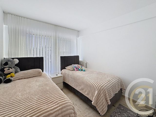 Appartement T4 &agrave; vendre - 4 pi&egrave;ces - 90,63 m2 - Le Cannet - 06 - PROVENCE-ALPES-COTE-D-AZUR