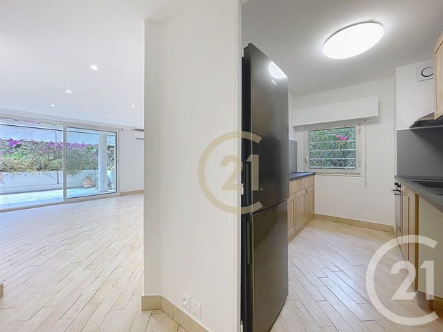 Appartement F3 &agrave; vendre - 3 pi&egrave;ces - 66 m2 - Cannes La Bocca - 06 - PROVENCE-ALPES-COTE-D-AZUR