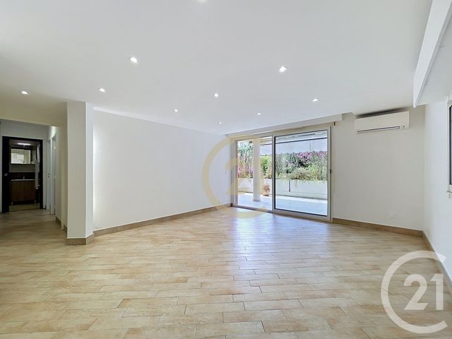 Appartement F3 &agrave; vendre - 3 pi&egrave;ces - 66 m2 - Cannes La Bocca - 06 - PROVENCE-ALPES-COTE-D-AZUR