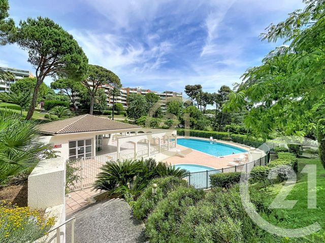 Appartement F3 &agrave; vendre - 3 pi&egrave;ces - 66 m2 - Cannes La Bocca - 06 - PROVENCE-ALPES-COTE-D-AZUR