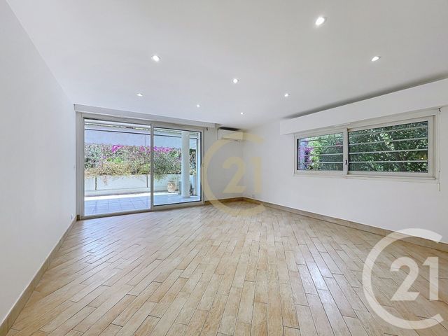 Appartement F3 &agrave; vendre - 3 pi&egrave;ces - 66 m2 - Cannes La Bocca - 06 - PROVENCE-ALPES-COTE-D-AZUR