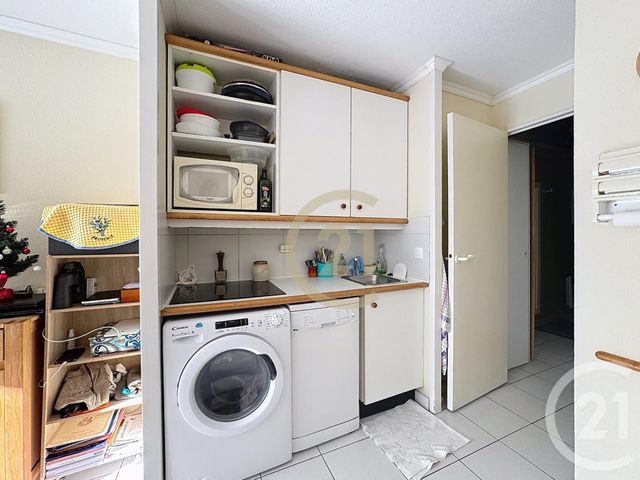 Appartement Studio &agrave; vendre - 1 pi&egrave;ce - 22,41 m2 - Cannes La Bocca - 06 - PROVENCE-ALPES-COTE-D-AZUR