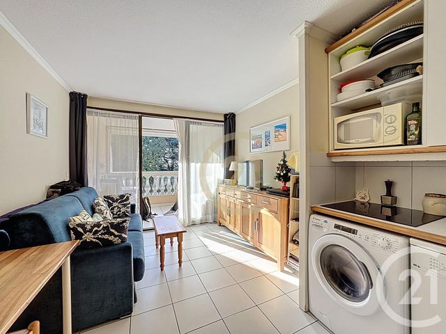Appartement Studio &agrave; vendre - 1 pi&egrave;ce - 22,41 m2 - Cannes La Bocca - 06 - PROVENCE-ALPES-COTE-D-AZUR