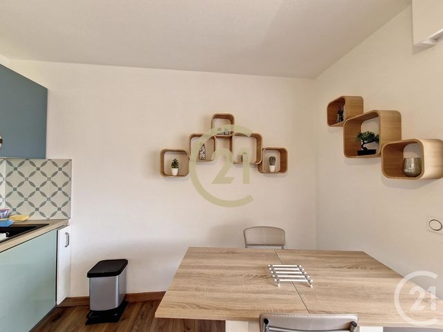 Appartement F1 &agrave; louer - 1 pi&egrave;ce - 26,37 m2 - Cannes La Bocca - 06 - PROVENCE-ALPES-COTE-D-AZUR