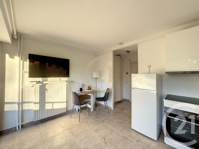 Appartement Studio &agrave; louer - 1 pi&egrave;ce - 19,30 m2 - Mandelieu La Napoule - 06 - PROVENCE-ALPES-COTE-D-AZUR