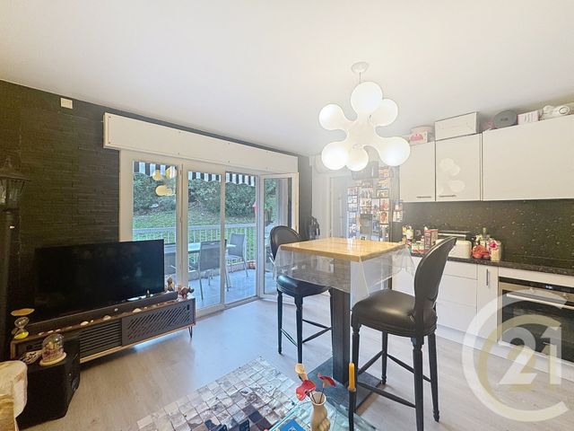 Appartement T2 &agrave; vendre - 2 pi&egrave;ces - 36,75 m2 - Cannes La Bocca - 06 - PROVENCE-ALPES-COTE-D-AZUR