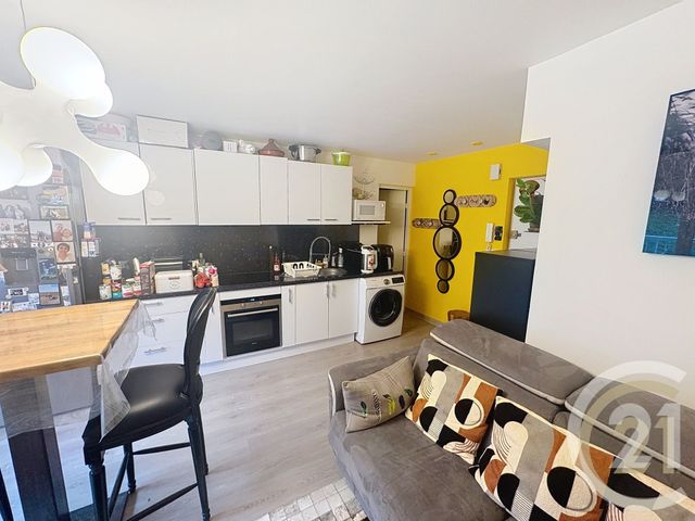 Appartement T2 &agrave; vendre - 2 pi&egrave;ces - 36,75 m2 - Cannes La Bocca - 06 - PROVENCE-ALPES-COTE-D-AZUR