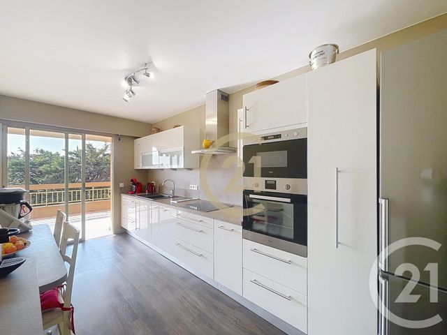 Appartement F4 &agrave; vendre - 4 pi&egrave;ces - 118,70 m2 - Mandelieu La Napoule - 06 - PROVENCE-ALPES-COTE-D-AZUR