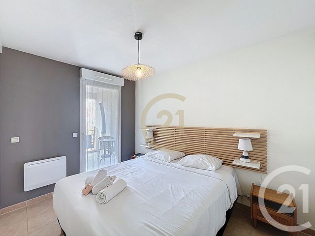 Appartement T2 &agrave; louer - 2 pi&egrave;ces - 42 m2 - Cannes La Bocca - 06 - PROVENCE-ALPES-COTE-D-AZUR
