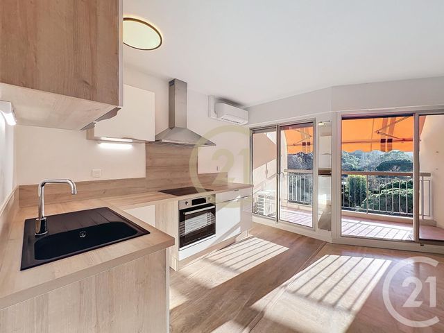 Appartement F2 &agrave; louer - 2 pi&egrave;ces - 38 m2 - Mandelieu La Napoule - 06 - PROVENCE-ALPES-COTE-D-AZUR
