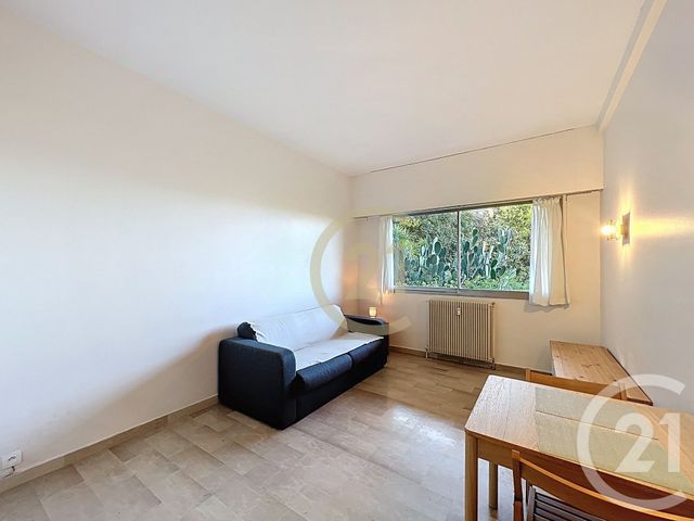 Appartement Studio &agrave; louer - 1 pi&egrave;ce - 21,40 m2 - Cannes - 06 - PROVENCE-ALPES-COTE-D-AZUR