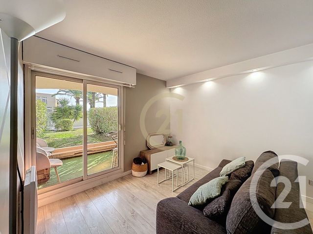 Appartement Studio &agrave; louer - 1 pi&egrave;ce - 25,88 m2 - Vallauris - 06 - PROVENCE-ALPES-COTE-D-AZUR