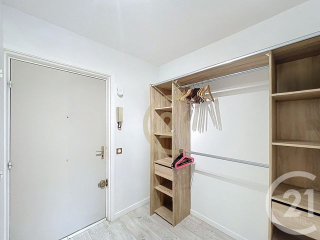 Appartement Studio &agrave; louer - 1 pi&egrave;ce - 25,88 m2 - Vallauris - 06 - PROVENCE-ALPES-COTE-D-AZUR