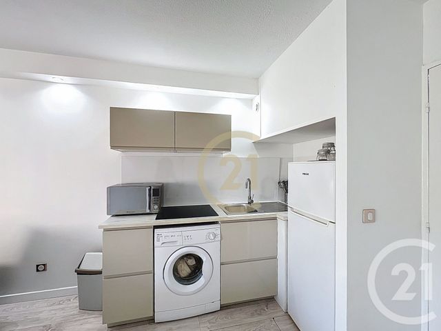 Appartement Studio &agrave; louer - 1 pi&egrave;ce - 25,88 m2 - Vallauris - 06 - PROVENCE-ALPES-COTE-D-AZUR