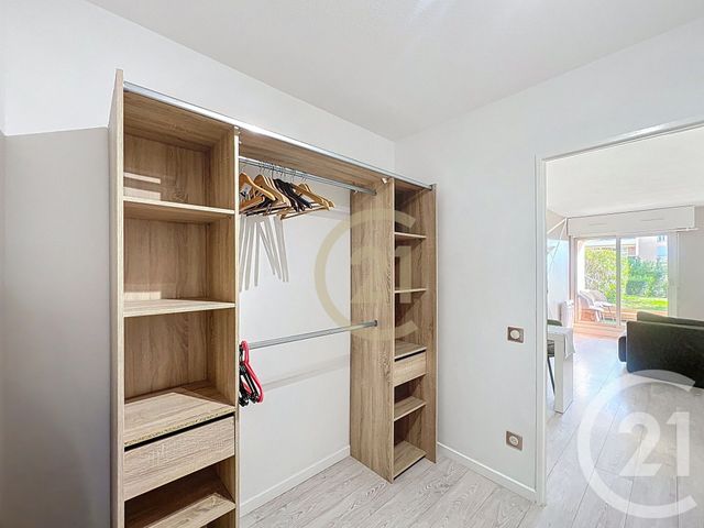 Appartement Studio &agrave; louer - 1 pi&egrave;ce - 25,88 m2 - Vallauris - 06 - PROVENCE-ALPES-COTE-D-AZUR