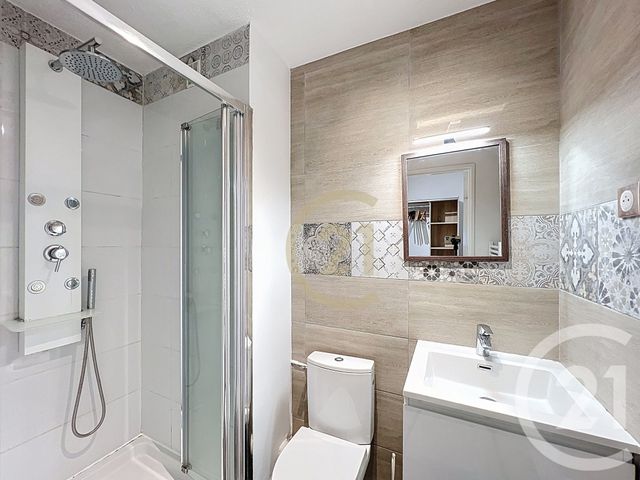 Appartement Studio &agrave; louer - 1 pi&egrave;ce - 25,88 m2 - Vallauris - 06 - PROVENCE-ALPES-COTE-D-AZUR