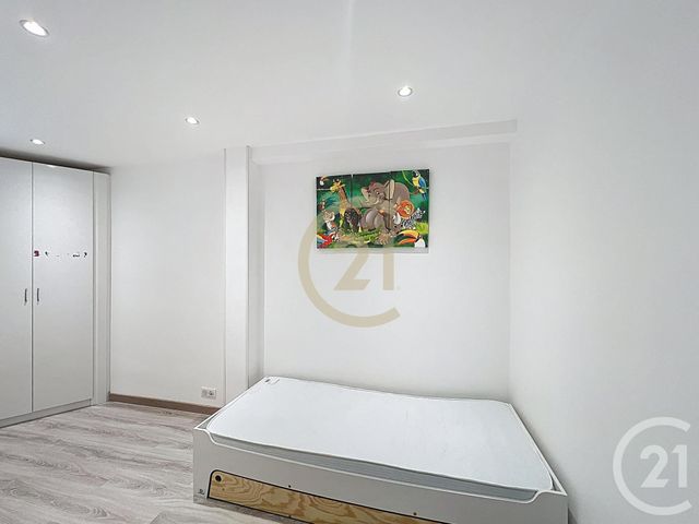 Appartement F4 &agrave; louer - 4 pi&egrave;ces - 91,86 m2 - Cannes La Bocca - 06 - PROVENCE-ALPES-COTE-D-AZUR